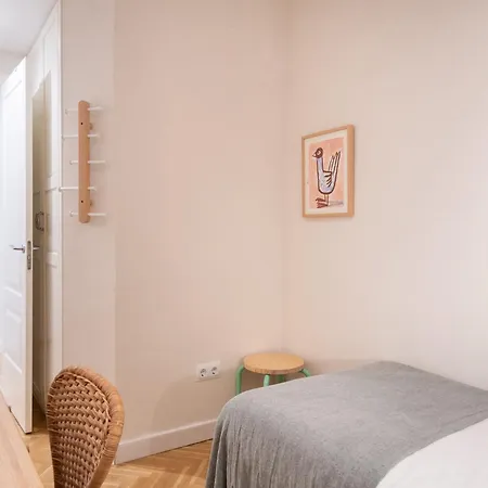Apartment Spacious And Elegant Oasis In The Best Location *